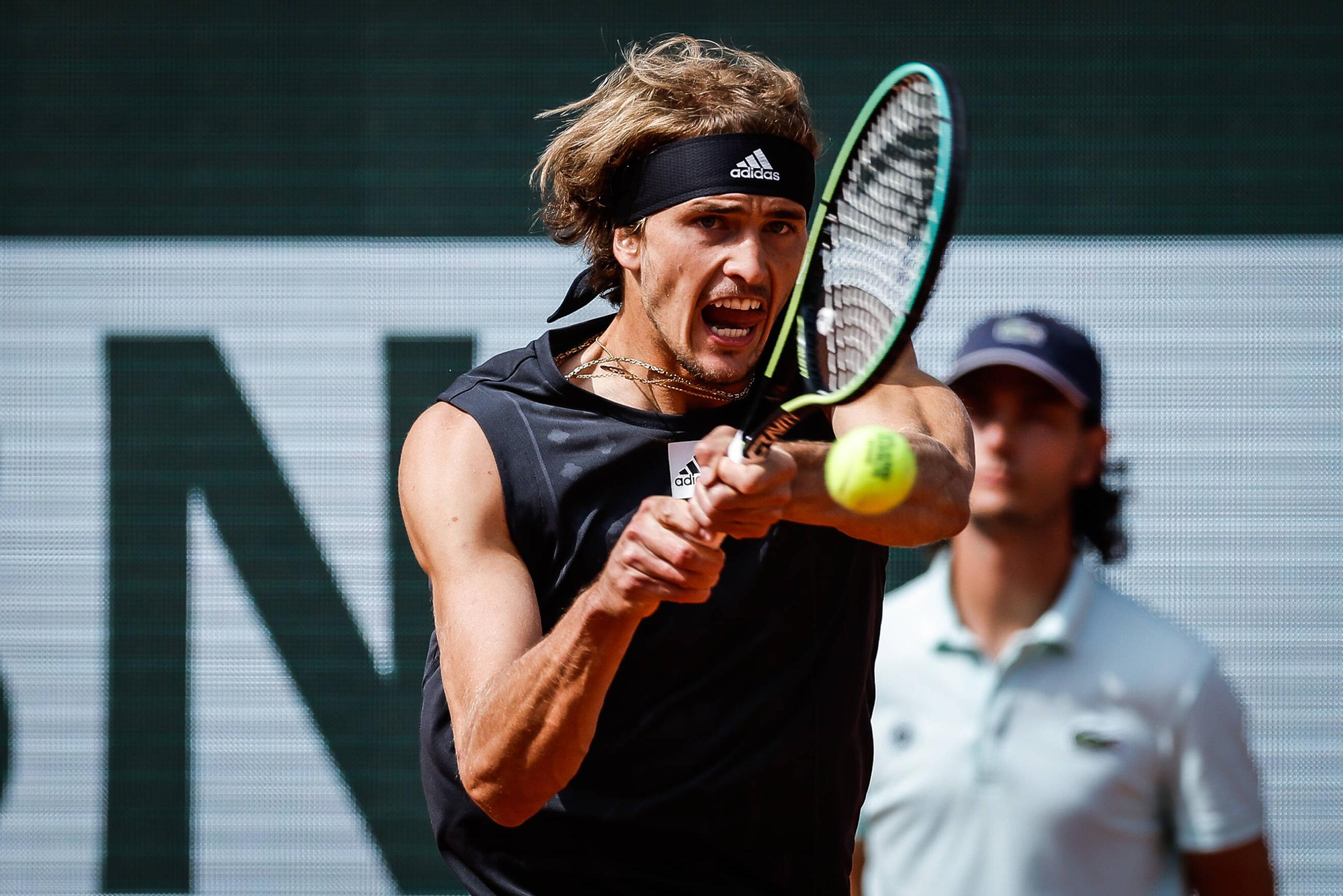 French Open: Alex Zverev zieht gegen Alcaraz ins Halbfinale ein